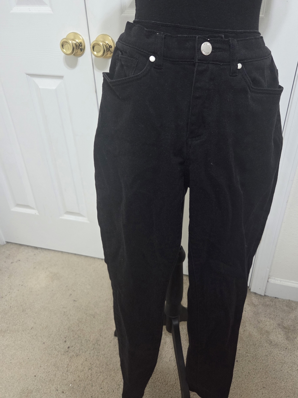 Black High-Rise Women’s Jeans - Classic Straight Fit
